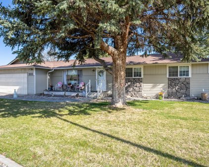 908 W 27th Ave, Kennewick
