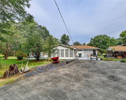 1836 Thomas Drive, Hoschton