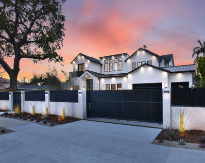 13907  Chandler Blvd, Sherman Oaks