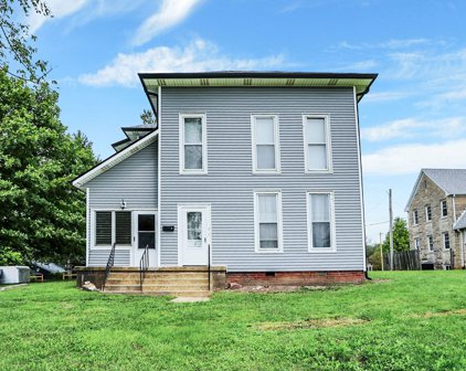 690 Main Street, Whiteland