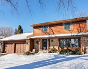 535 Lake Summit Court, Shoreview image