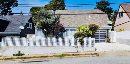 647 Southmoor Dr, Pacifica