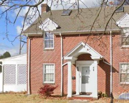 301 E Jackson St, York