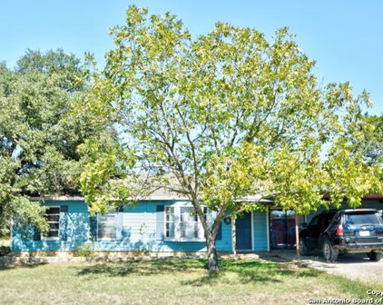 467 Big Meadows Dr, Bandera