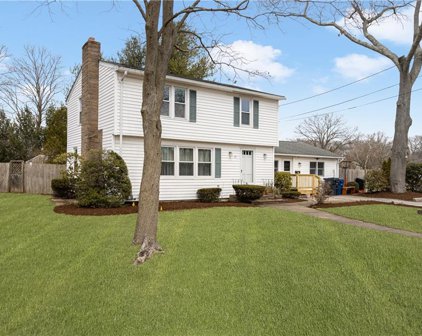 73 Fashion  Drive, Warwick
