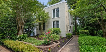 1648 Wainwright Dr, Reston