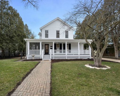 241 N Lincoln Street, Batavia