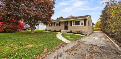 200 Baugher Dr, Hanover