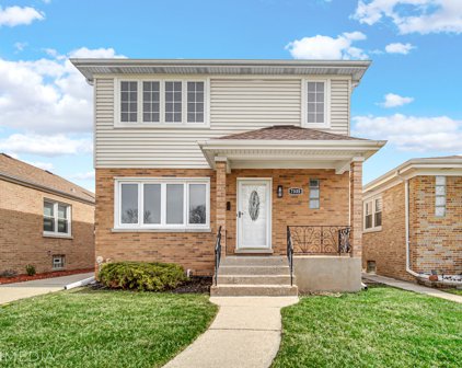 7335 N Oconto Avenue, Chicago