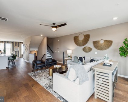 759 Mount Airy Ter Ne, Leesburg