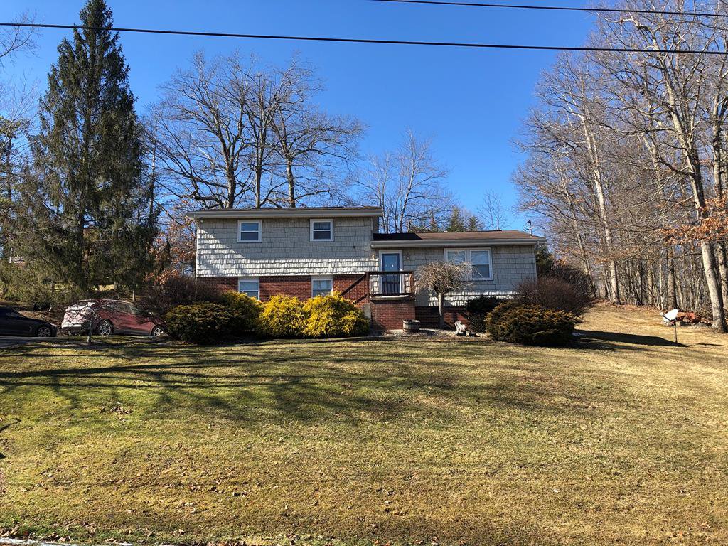 Real Estate For Sale Shady Spring WV MLS 81833 256 Briarwood Drive