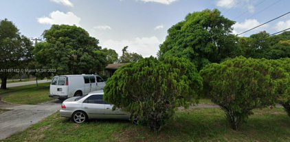 4900 Nw 14th St, Lauderhill