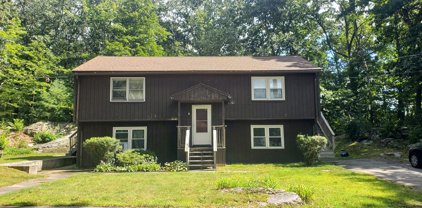 5 Castaldi Dr, Boylston