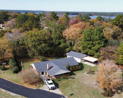 701 Ferguson Trail, Scroggins