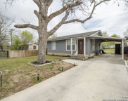1116 Plum St, Floresville image