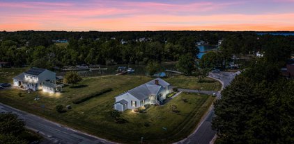 187 Ingram Bay Drive, Heathsville