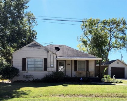 37 Hickory St, Blessing