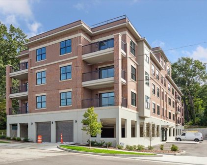 1740 E South Bend Avenue Unit 402, South Bend