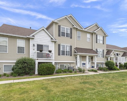 1619 Fieldstone Drive Unit #1619, Shorewood