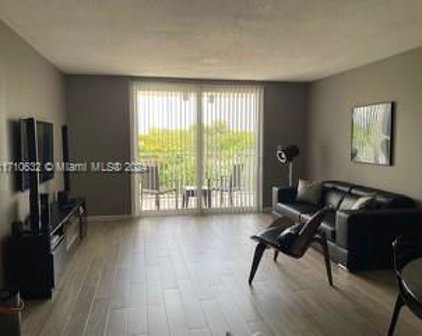 6940 Miami Gardens Dr Unit #1-424, Hialeah