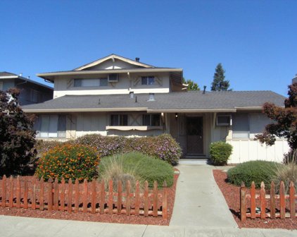 2083 Town And Country LN, Santa Clara