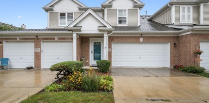 2533 Camberley Circle Unit #2-811, Westchester