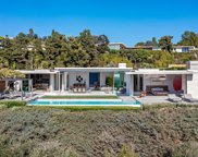440     TROUSDALE Place, Beverly Hills image