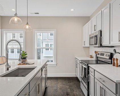 6719 Charlotte Pike Unit #2, Nashville