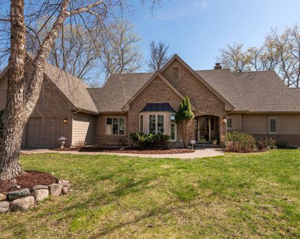 19245 Waterford Place, Shorewood