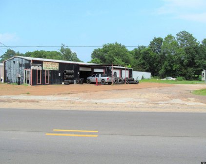 610 W Broadway, Winnsboro