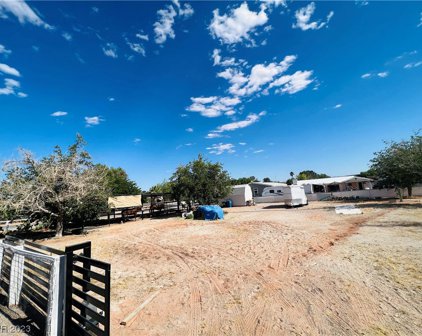 2041 Gann Avenue, Logandale