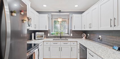 8513 S 143 Street, Omaha