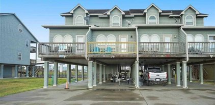 143 Boat Slip Road, Matagorda