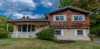 5 Roberts Rd, Malvern