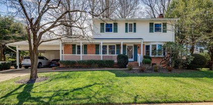 10019 Cavalry Dr, Fairfax