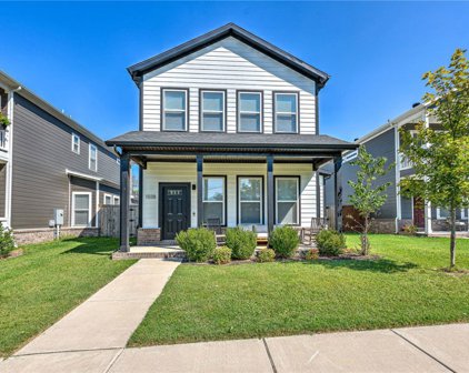 1038 N Main  Street, Bentonville