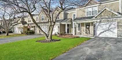 1996 College Green Drive, Elgin