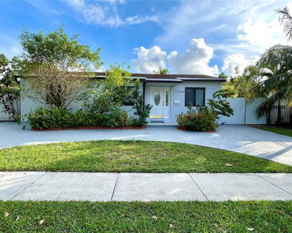 1260 Ne 143rd St, North Miami