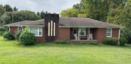 4049 Wood Avenue, Archdale