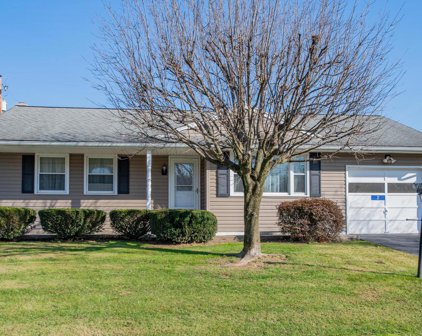 2 Laurel Ln S, Lock Haven