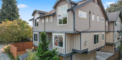 5609 Phinney Avenue N Unit #B, Seattle