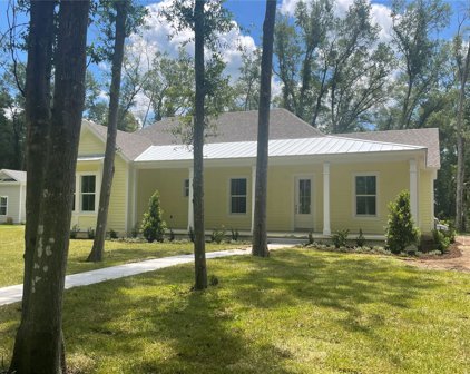 327 W Main Street, Lake Helen