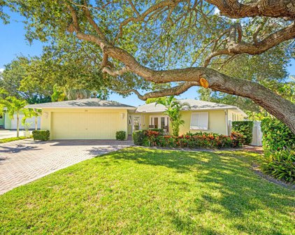 26 Evonaire Circle, Clearwater