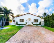 8834 Froude Ave, Surfside image