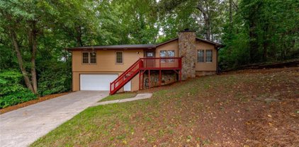 506 Barbara Court, Woodstock