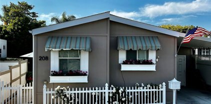208 Tremont Dr, Newport Beach