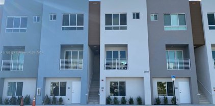 2505 Ne 193rd St Unit #4211, Miami