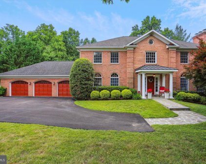 9808 Kentsdale Dr, Potomac