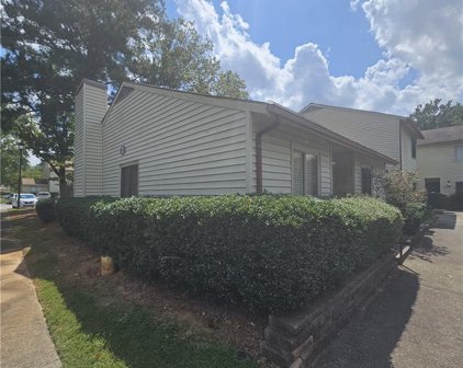 1074 Country Court, Lawrenceville