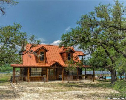 306 Walter White Ranch Rd, Leakey